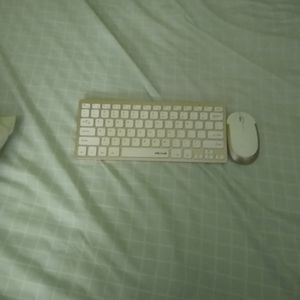 Keyboard and mouse that is wireless